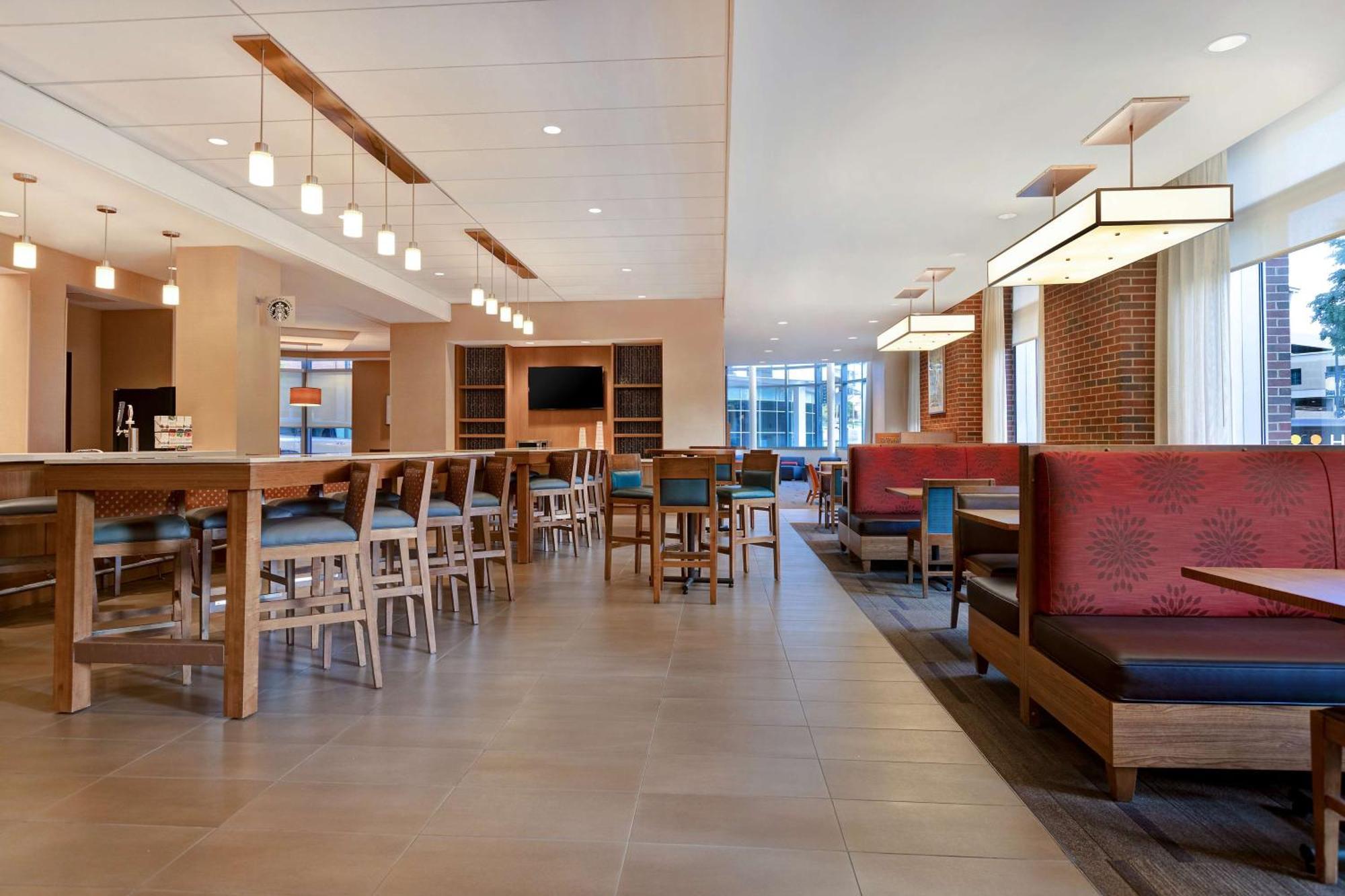 Hyatt Place Bloomington / Normal Luaran gambar