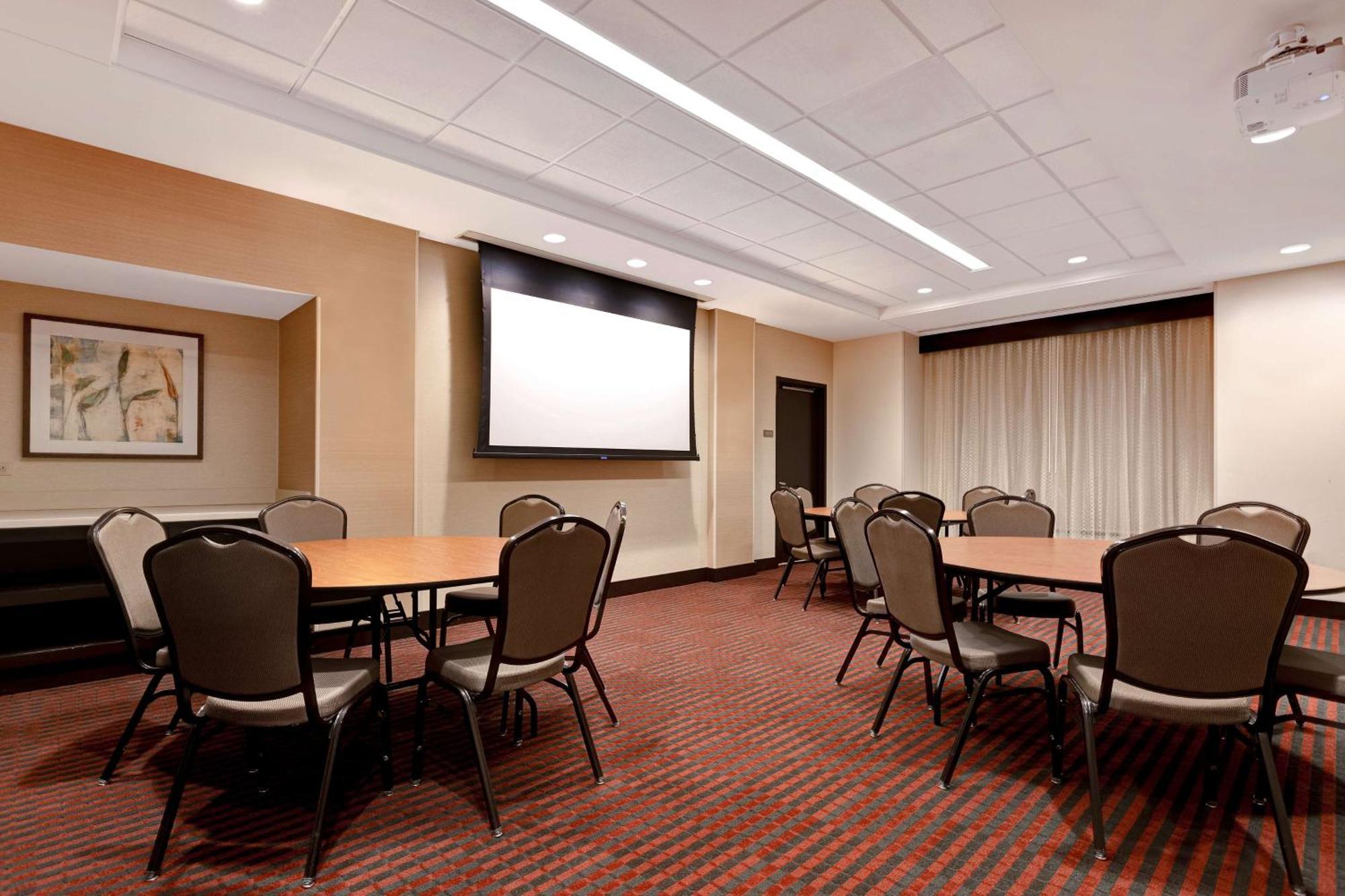 Hyatt Place Bloomington / Normal Luaran gambar